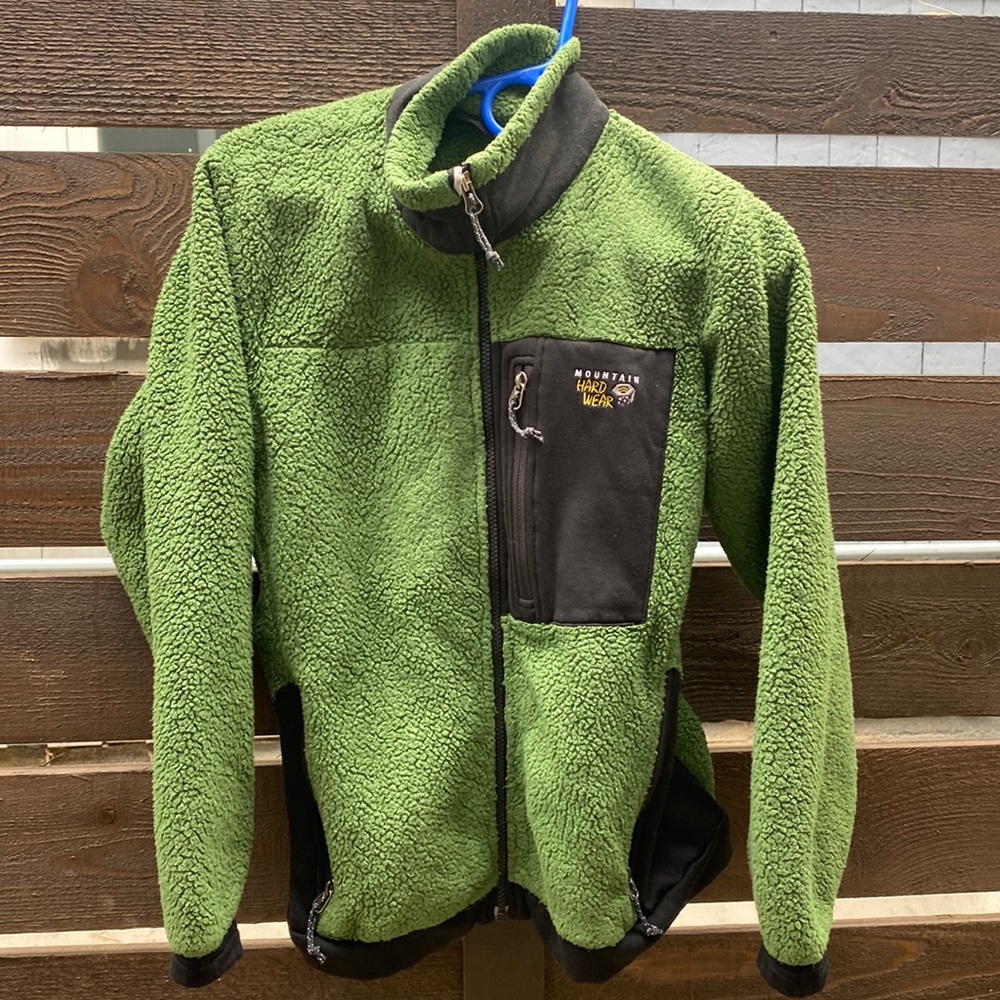 Very comfortable mountain hardware fleece